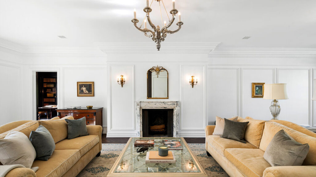 Arakelian Family House Athens Services